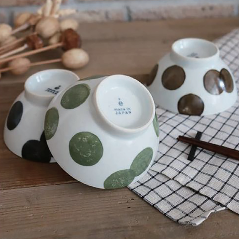 写真：コスタコート 四季の実 茶碗