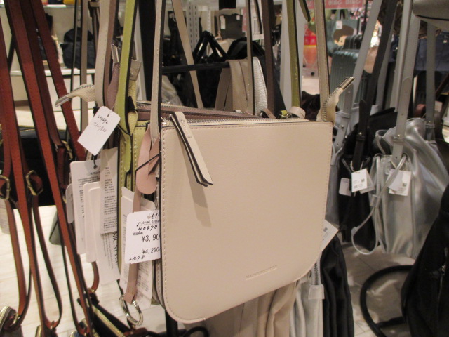 三層ショルダー超軽量！