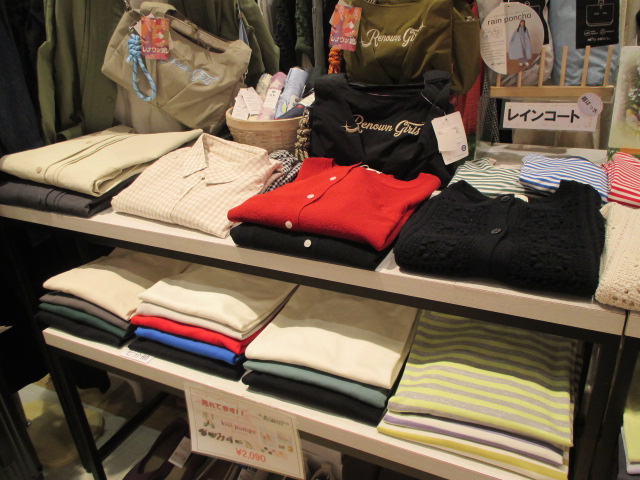 カットソー続々入荷中♪